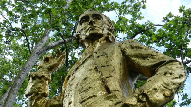 Statue-of-Thomas-Paine-parc-Montsouris-Paris