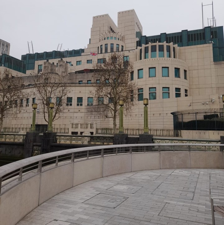MI6