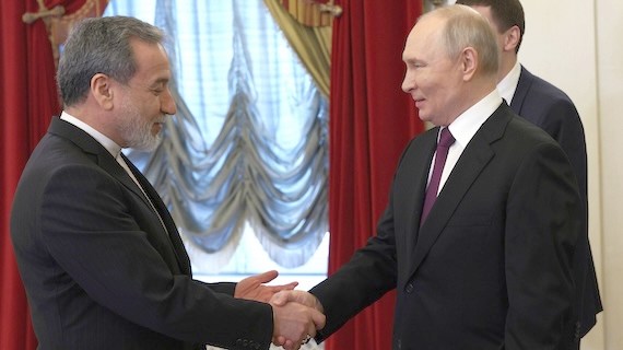 arakci-putin-260427