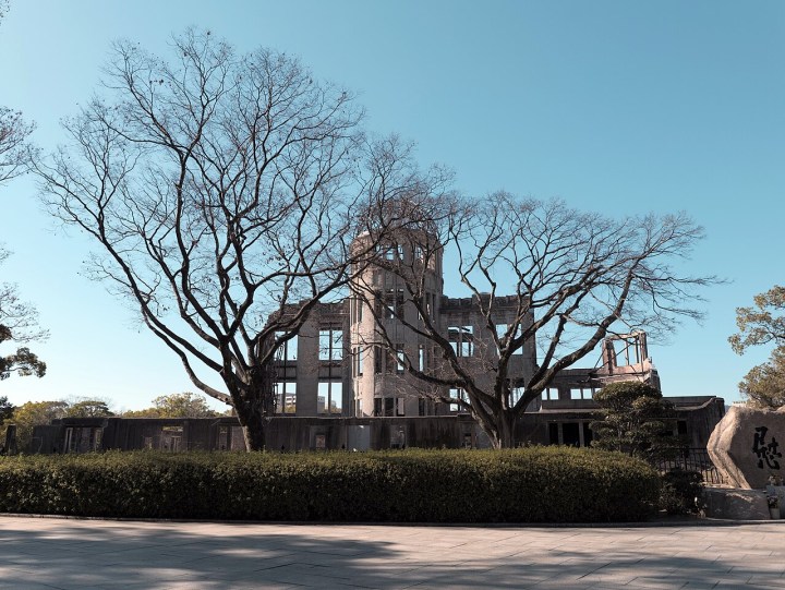 Hiroshima-Atomic-Bomb-Memorial-Genbaku-Dome-hdsr-S5-08